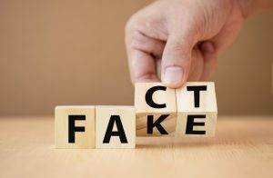 Read more about the article Fake News: Mit Jelent Valójában és Hogyan Azonosítható?