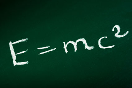 Read more about the article Értelmezd az e=mc^2 egyenletet!