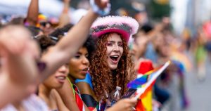 Read more about the article Mi is pontosan az LGBTQ és mit jelent ez a kifejezés?